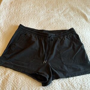 Athleta Farallón Shorts. Size 22. Black. Great quality!